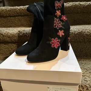 Chinese laundry booties